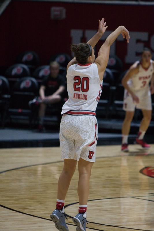 2016-01-04 18:14:52 ** Basketball, Katie Kuklok, Malia Nawahine, Utah Utes, Washington, Women's Basketball ** 
