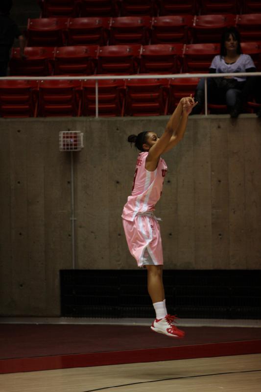 2012-02-11 14:03:56 ** Arizona, Basketball, Damenbasketball, Iwalani Rodrigues, Utah Utes ** 