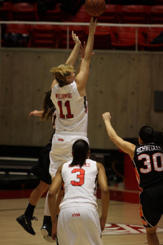 2012-03-01 19:16:56 ** Basketball, Damenbasketball, Iwalani Rodrigues, Oregon State, Taryn Wicijowski, Utah Utes ** 