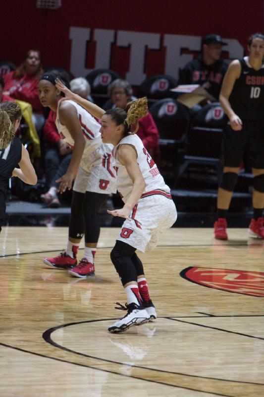 2015-12-03 20:34:02 ** Basketball, CSUN, Damenbasketball, Danielle Rodriguez, Tanaeya Boclair, Utah Utes ** 