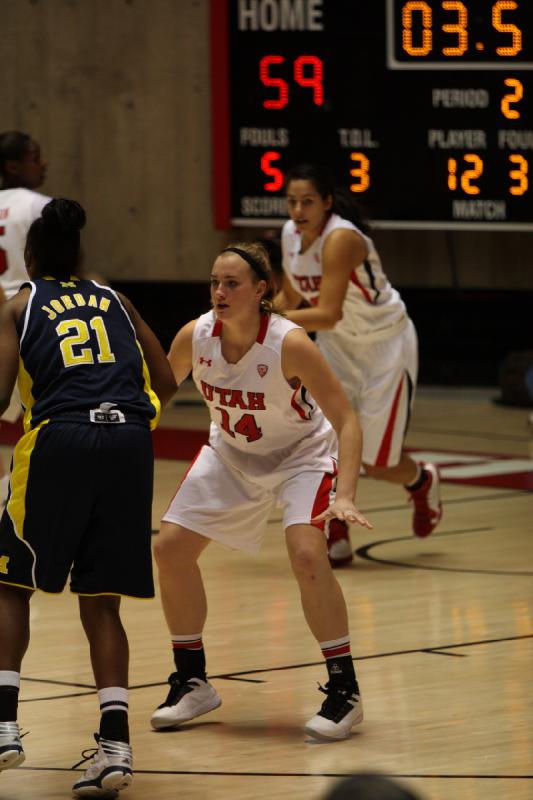 2012-11-16 17:56:39 ** Basketball, Cheyenne Wilson, Michigan, Nakia Arquette, Paige Crozon, Utah Utes, Women's Basketball ** 